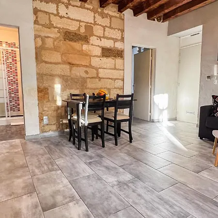 Ac - Wifi - Perfect For Exploring On Foot! Apartment *
